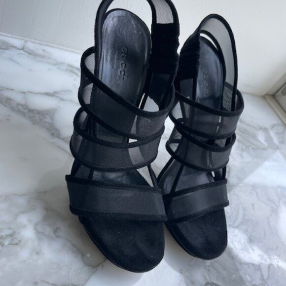 GUCCI - RUNWAY sandals NEW ! Sz 8.5 - Picture 2 of 9